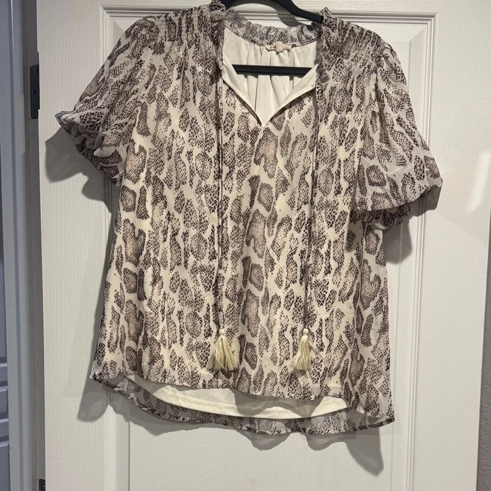 JODIFL Animal Print Blouse in Brown and Cream